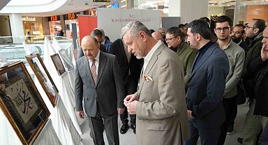 Hattat Emrullah Demirkaya'nın eserlerinin 34 yıl sonra ilk kez bir araya geldiği sergiye yoğun ilgi