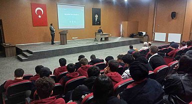 Hisarcık 15 Temmuz Şehitleri Anadolu Lisesi'nde "İklim Değişikliği" Konferansı