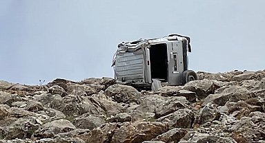 Hizan'da kaza: Genç sürücü hayatını kaybetti