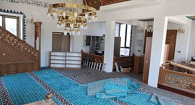 İbadete açılmadan harabeye döndü