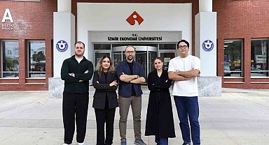 İEÜ'lü gençler, 27 katlı ofis tasarımıyla finale kaldılar