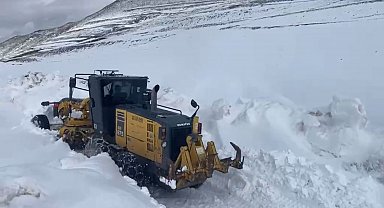 Iğdır'da nisan ayında karla mücadele