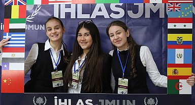 İhlas Jmun'26 Konferansı'nda 'Diplomaside Küresel Sorumluluk' tartışıldı