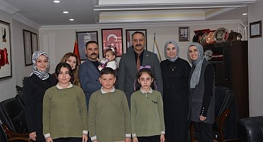 İliç'te öğrenci ve öğretmenler belediyede ağırlandı