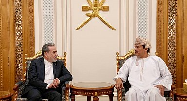 İran Dışişleri Bakanı Arakçi, Maskat'ta