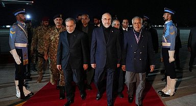 İran müzakere heyeti ABD ile görüşmeler için İslamabad'da