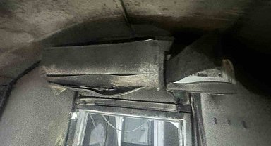 İskenderun'da konteyner yangınında 2 kişi dumandan etkilendi