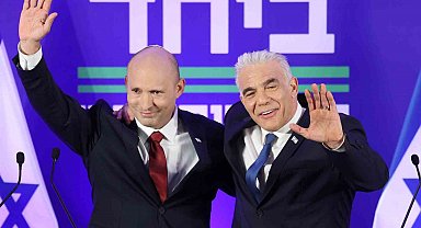 İsrail'de iki eski başbakan Netanyahu'ya karşı ittifak kurdu