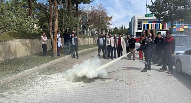 İtfaiye ekiplerinden hastane personeline yangın eğitimi