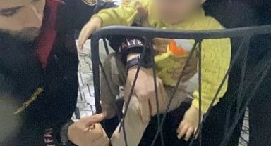 İtfaiyeci babanın oğlunu mesai arkadaşları kurtardı