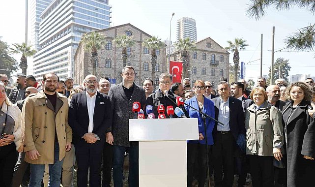 İzmir Büyükşehir Belediye Başkanı Tugay: "Bu şehir oldu bittilerle teslim edilemez"