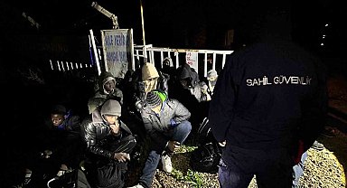 İzmir'de 27 düzensiz göçmen yakalandı