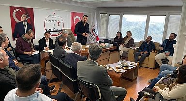 İZMİRMARAŞDER güven tazeledi, Safa Narlı yeniden başkan seçildi