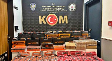 Kaçak hırdavat malzemeleri ele geçirildi