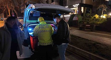 Kadıköy'de alkollü sürücü ekiplere zorluk çıkardı