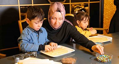 Kahramanmaraş'ta özel çocuklar kendi kurabiyelerini yaptı: Hem öğrendiler hem eğlendiler