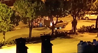 Kale'de seyir halindeki araç alev alev yandı