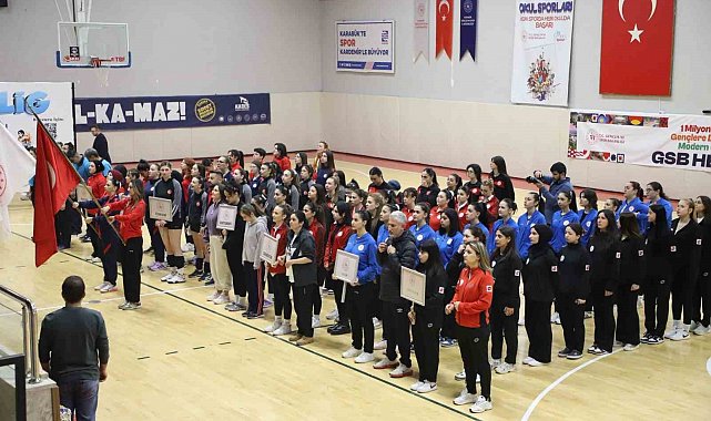 Karabük'te Yurt Lig Karadeniz Grup müsabakaları başladı