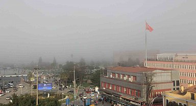 Karadeniz'de sis alarmı: Samsun sahili görünmez oldu