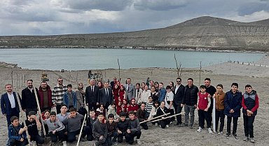 Karapınar'da fidanlar geleceğe nefes olacak