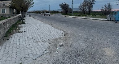 Karapınar'da motosiklet yayaya çarptı: 2 yaralı