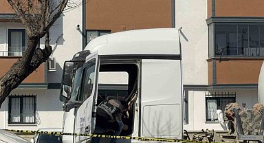 Kardeşini pusu kurarak öldürdü, babasının katili çıktı: "Hedefinde annesi de vardı" iddiası