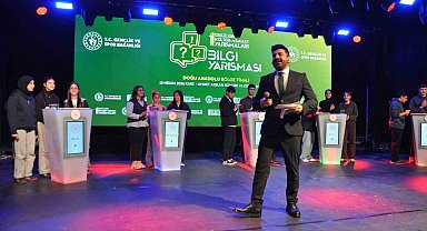 Kars'ta genç yetenekler sahne aldı: Bölge finalinde kültür ve sanat rüzgarı