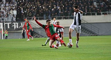 Karşıyaka'nın 20 yaşındaki yıldızı Berat Şahin parlıyor