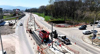 Kartepe Tramvay Hattı'nda duraklar kurulmaya başlandı
