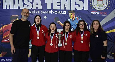 Kastamonu Üniversitesi Ünilig Masa Tenisi Şampiyonası'nda Türkiye ikincisi oldu