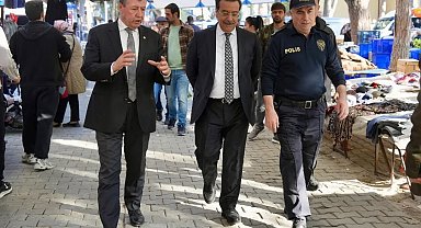 Kaymakam Atilla, pazar esnafını ziyaret etti