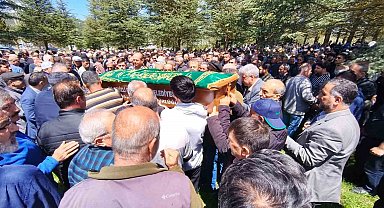 Kazada hayatını kaybeden kamyon sürücüsü son yolcuğuna uğurlandı