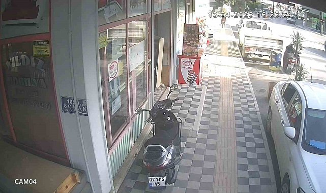 Kendi motosikleti gibi çalıp götürmesi saniyeler sürdü