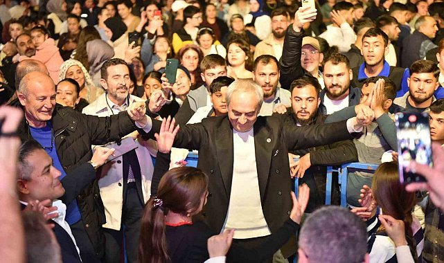 Kepez'de Dünya Romanlar Günü'ne özel 'Roman Gecesi'