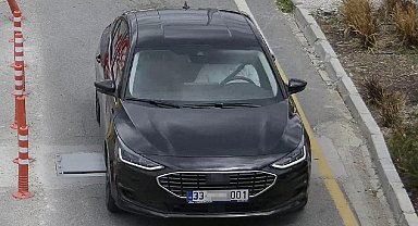 KHK ile ihraç olan şahsa belediye araç vermiş: Otomobil aile aracı gibi olmuş