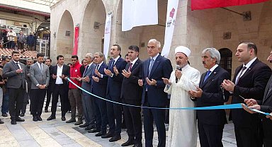 Kilis'te 6 Şubat depreminde hasar gören 3 vakıf eseri ibadete açıldı