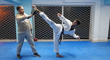 Kilo vermek için başladı, şimdi taekwondoda dünya şampiyonu olmayı istiyor