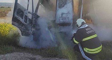 Kırıkhan'da kamyon yangını