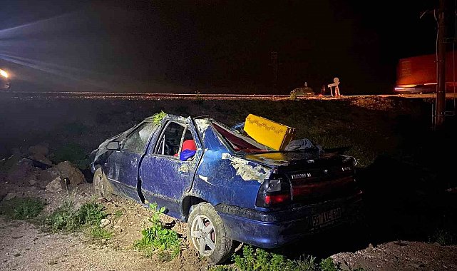 Kırkağaç'ta yağış nedeniyle taralaya uçan otomobildeki 1 kişi öldü, 1 kişi de yaralandı