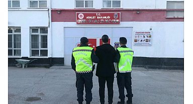 Kırşehir'de göçmen kaçakçılığı operasyonu: 1 kişi tutuklandı