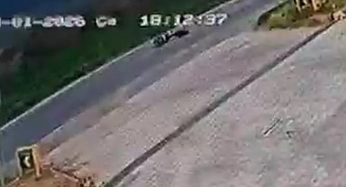 Kontrolden çıkan motosiklet devrildi, sürücüsü yaralandı