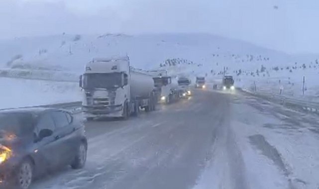 Kop Dağı Geçidi yoğun kar ve tipi nedeniyle ulaşıma kapandı