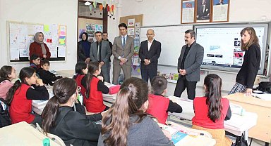 Köyceğiz Kaymakamı Kumcu, öğrencilerle bir aray geldi