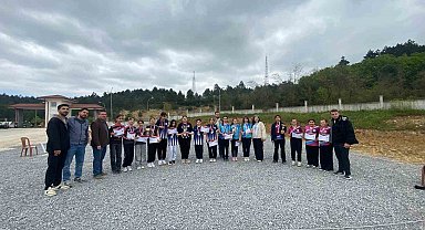 Küçük kızlarda Cumayeri şampiyon