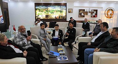 Küçük müzisyenlere Başkandan destek sözü