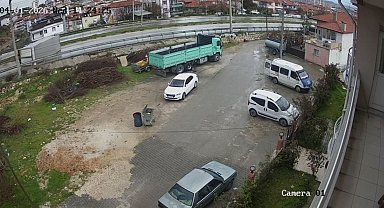 Kula'da yağışlı hava kazayı beraberinde getirdi