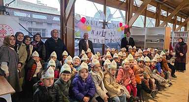 Kuran Kursu öğrencileri kütüphanede kitapla buluştu