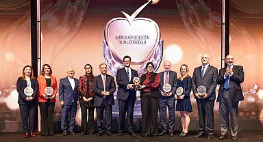 Küreselleşen Sabri Ülker Geleceğin Bilim Lideri Ödülü'nün 10'uncusu Şili'ye uzandı