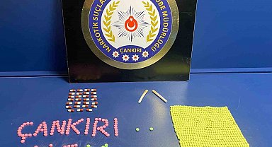 Kurye kılığında uyuşturucu taşıyan şahıs yakalandı