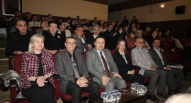 Kütahya protokolü "Devlet Ana" adlı tiyatro oyununu izledi